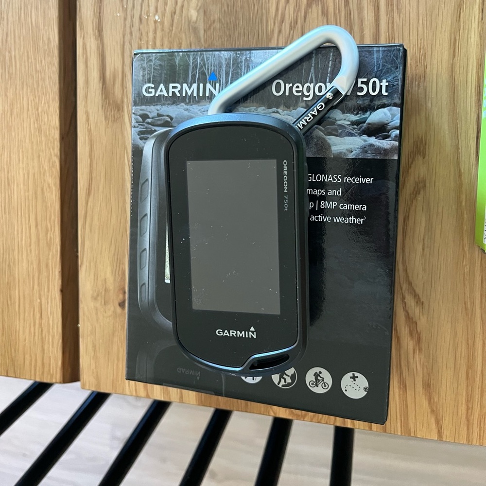 Garmin Oregon 750t. Brand new. Never used. Comes with silicone protective case.